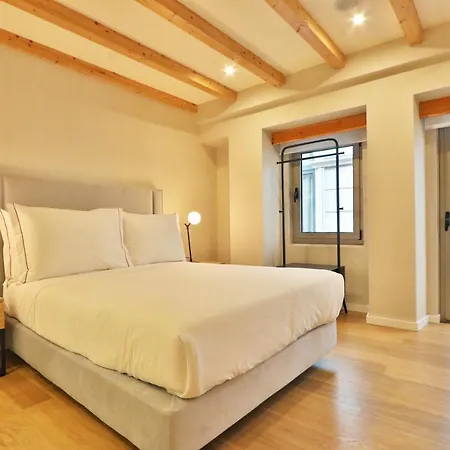 Boulevard Boutique *