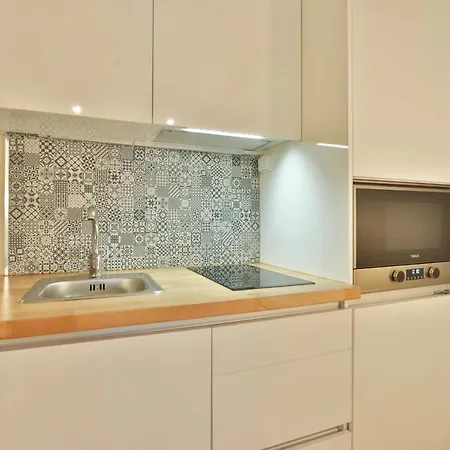 Boulevard Boutique * リスボン